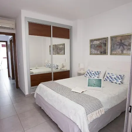 Flatguest Urban Canteras 2 *